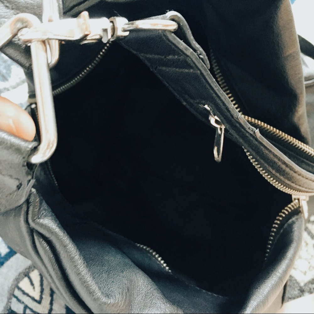 Triangle Backpack - Picture 4 of 4